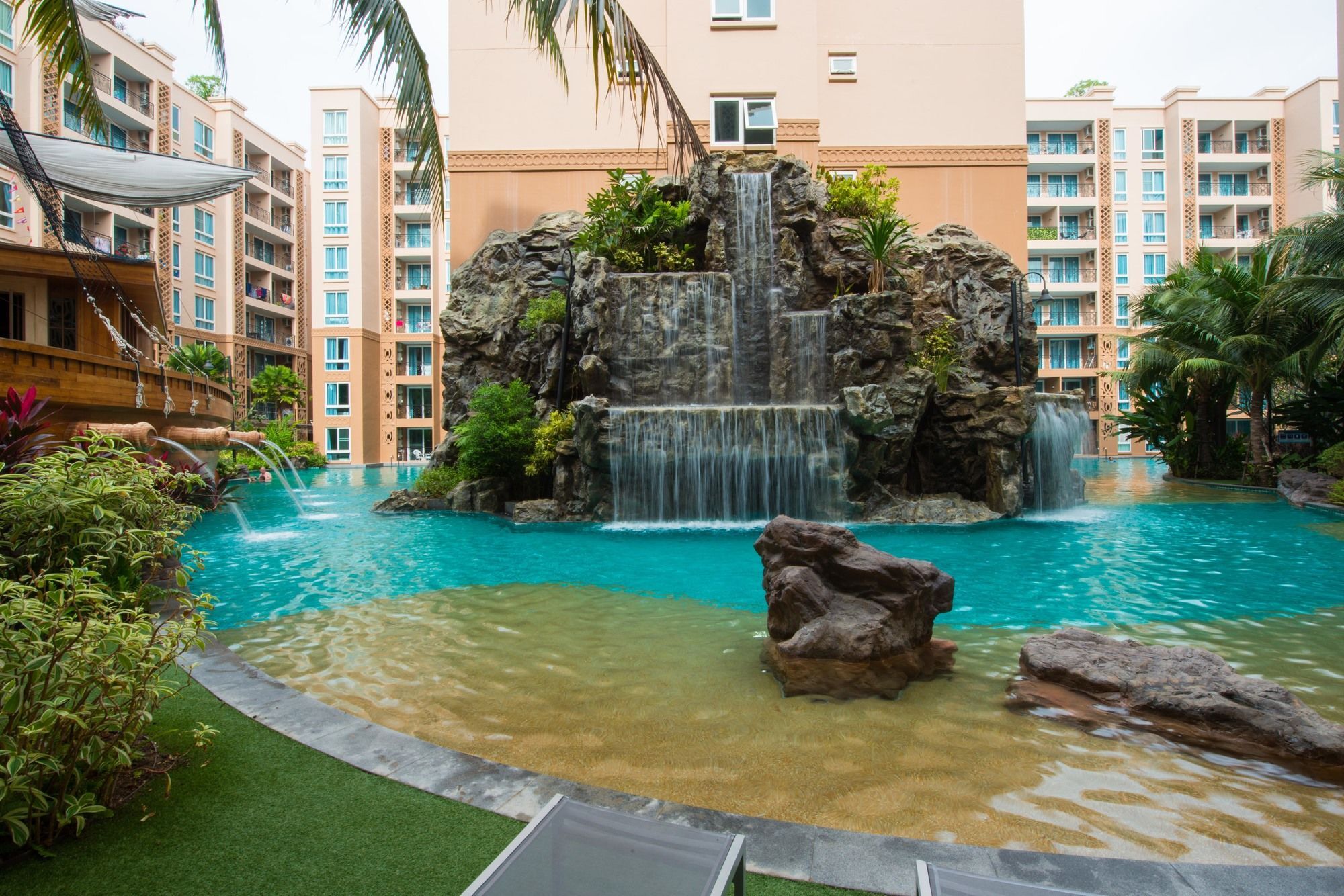 Atlantis Pattaya High Service Jomtien pláž Exteriér fotografie
