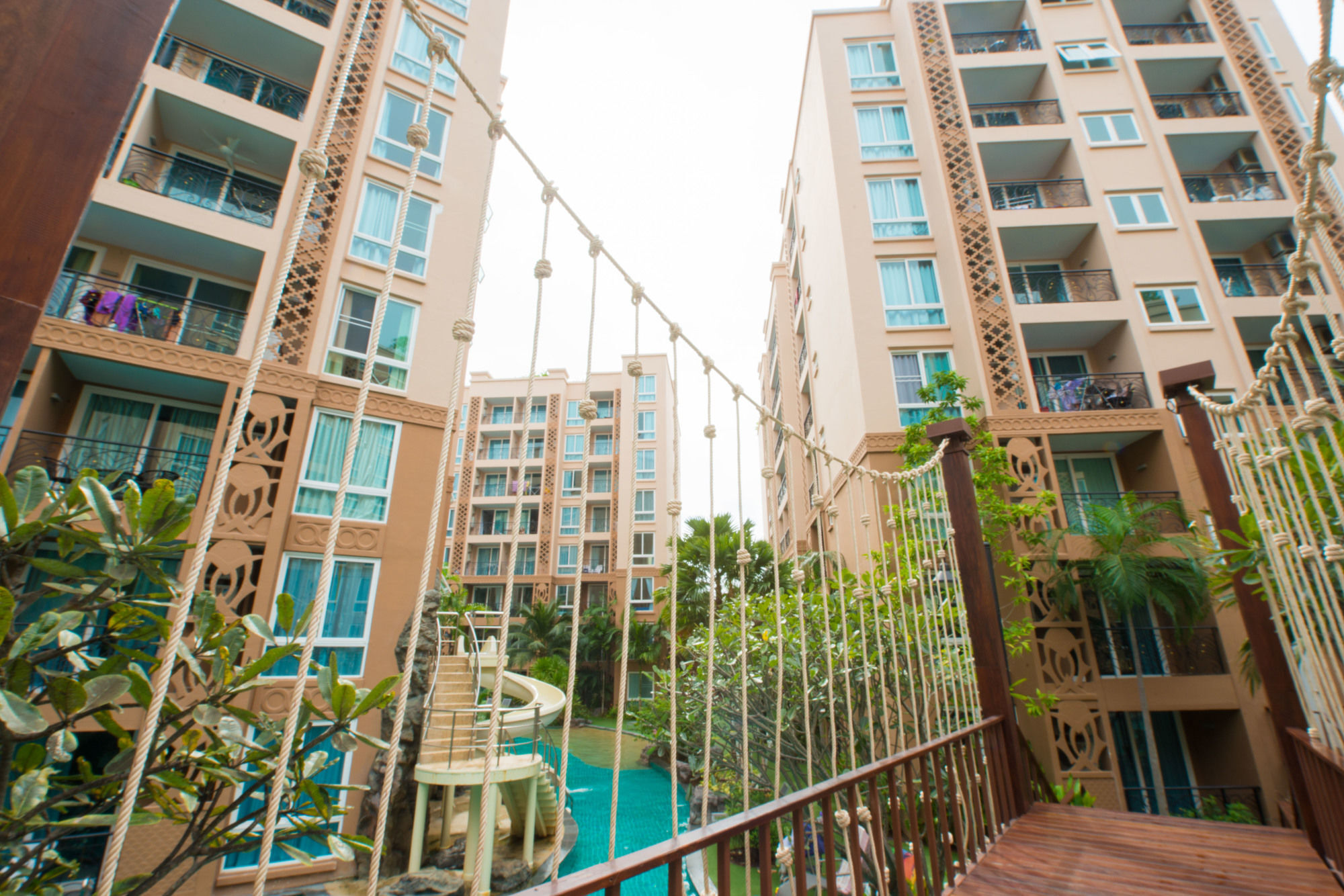 Atlantis Pattaya High Service Jomtien pláž Exteriér fotografie