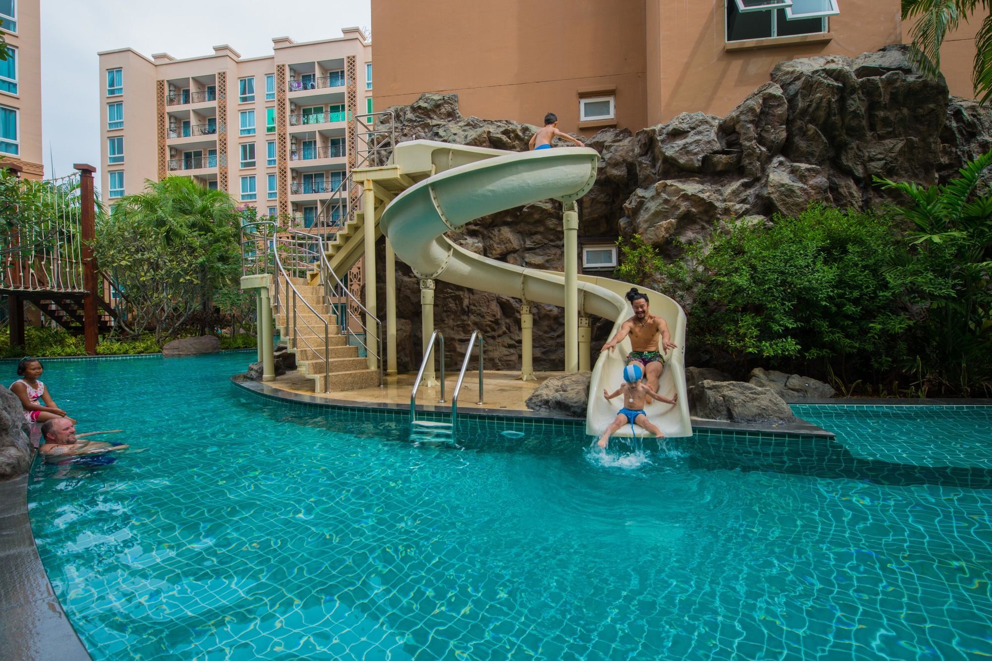 Atlantis Pattaya High Service Jomtien pláž Exteriér fotografie